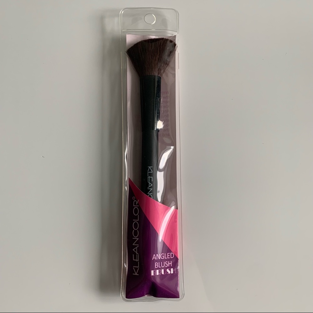 KLEANCOLOR Angled Blush Brush
